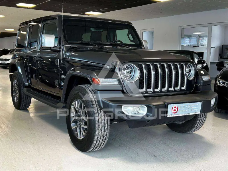 2021 Jeep WRANGLER