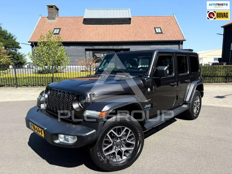 2021 Jeep WRANGLER