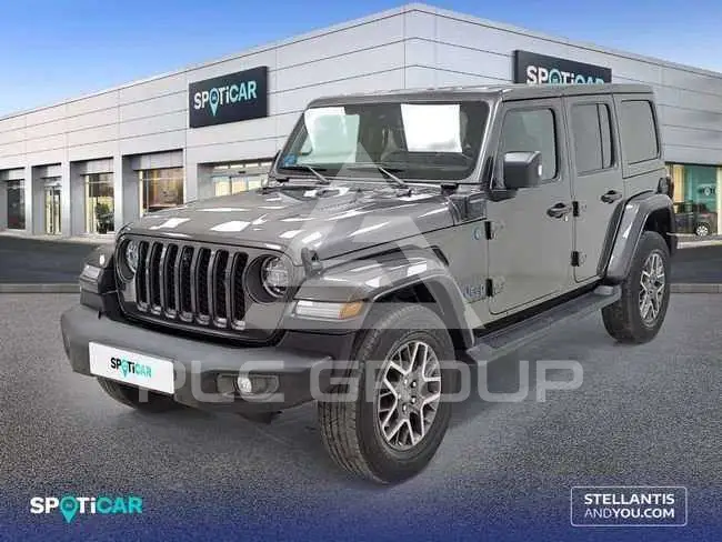 2021 Jeep WRANGLER