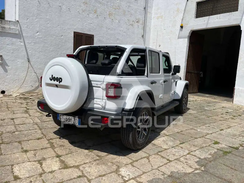 2021 Jeep WRANGLER