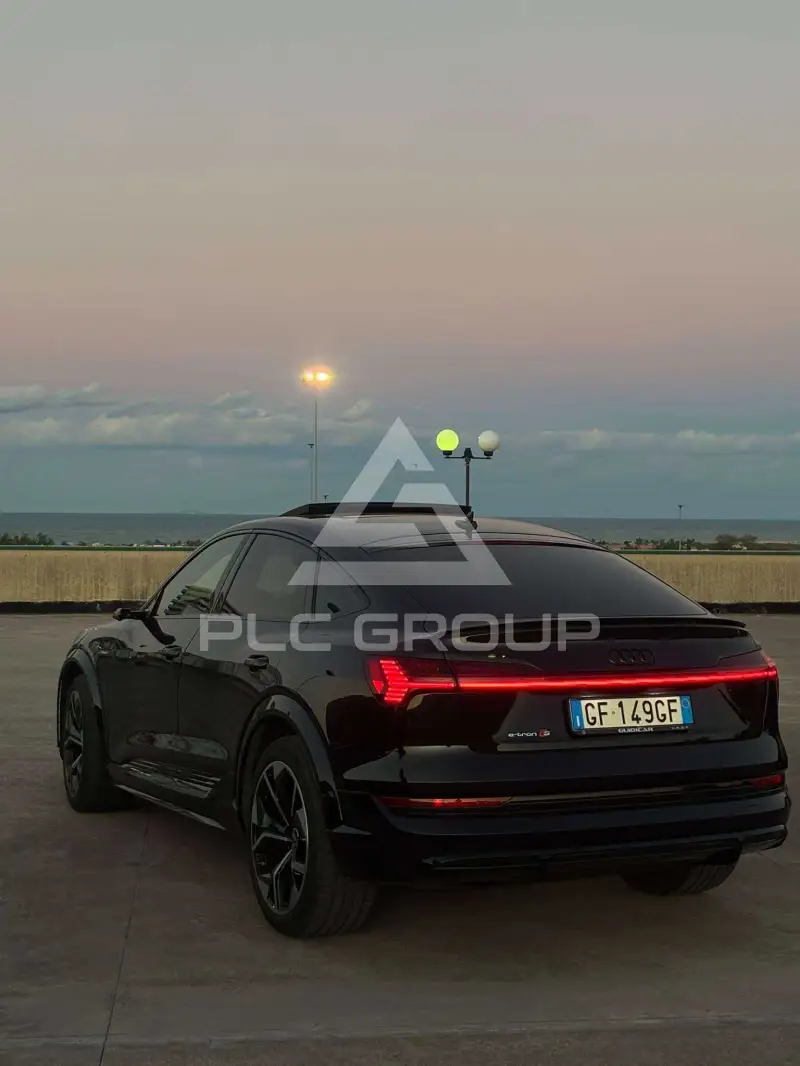 2021 Audi Q8