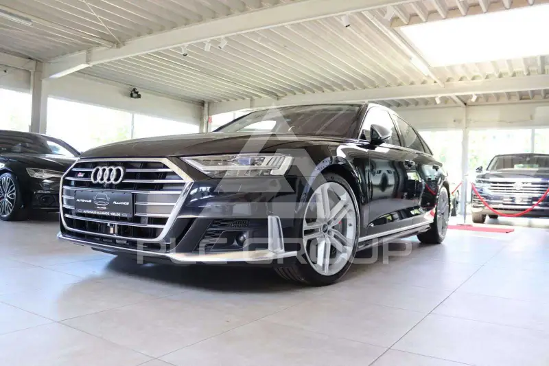 2021 Audi S8