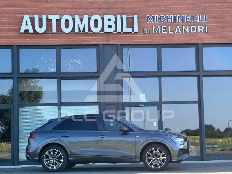 2021 Audi Q8