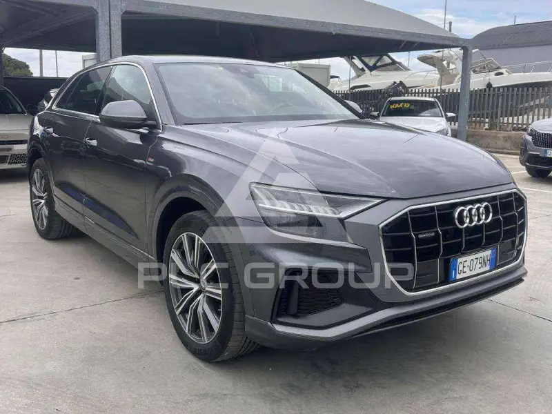 2021 Audi Q8