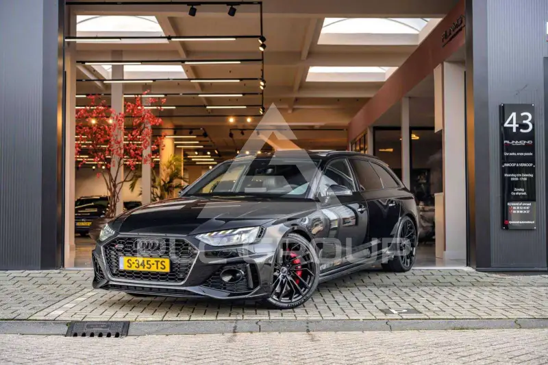 2021 Audi RS4