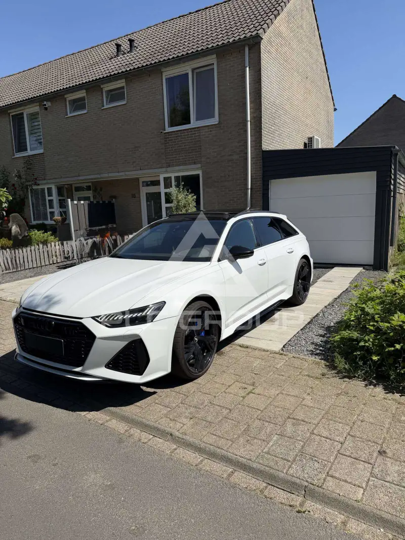2021 Audi RS6