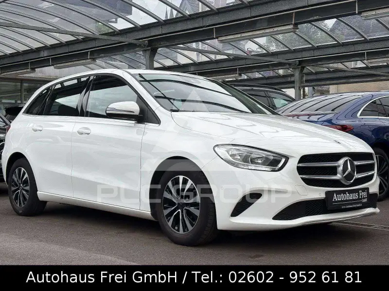 2021 Mercedes Benz B 200