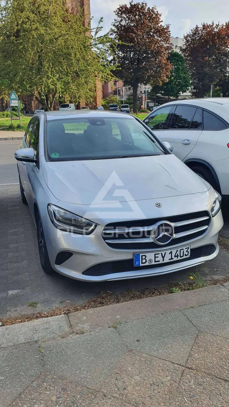 2021 Mercedes Benz B 200