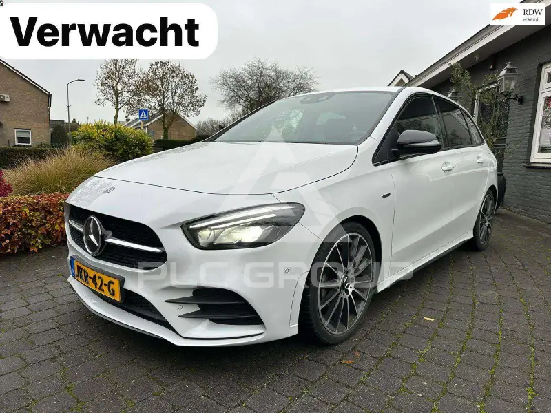 2021 Mercedes Benz B 200