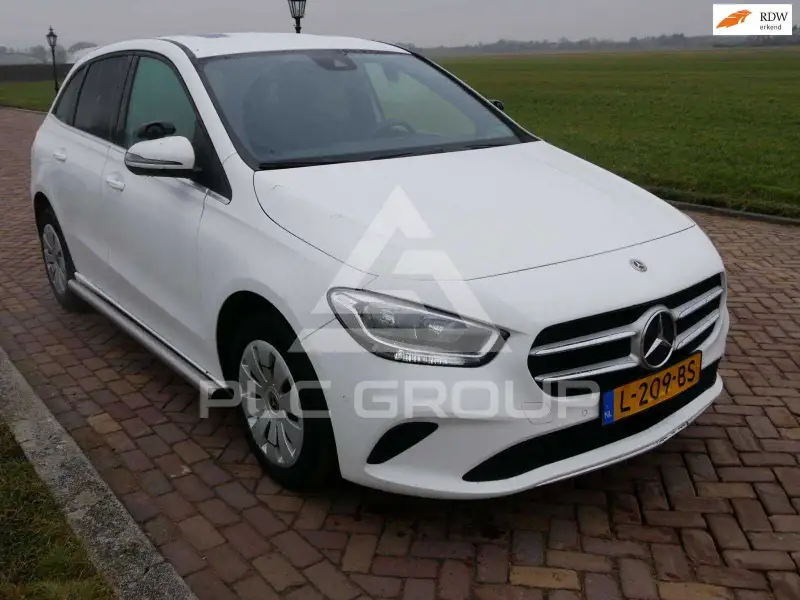 2021 Mercedes Benz B 200