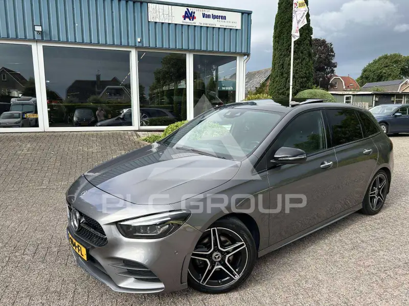 2021 Mercedes Benz B 200