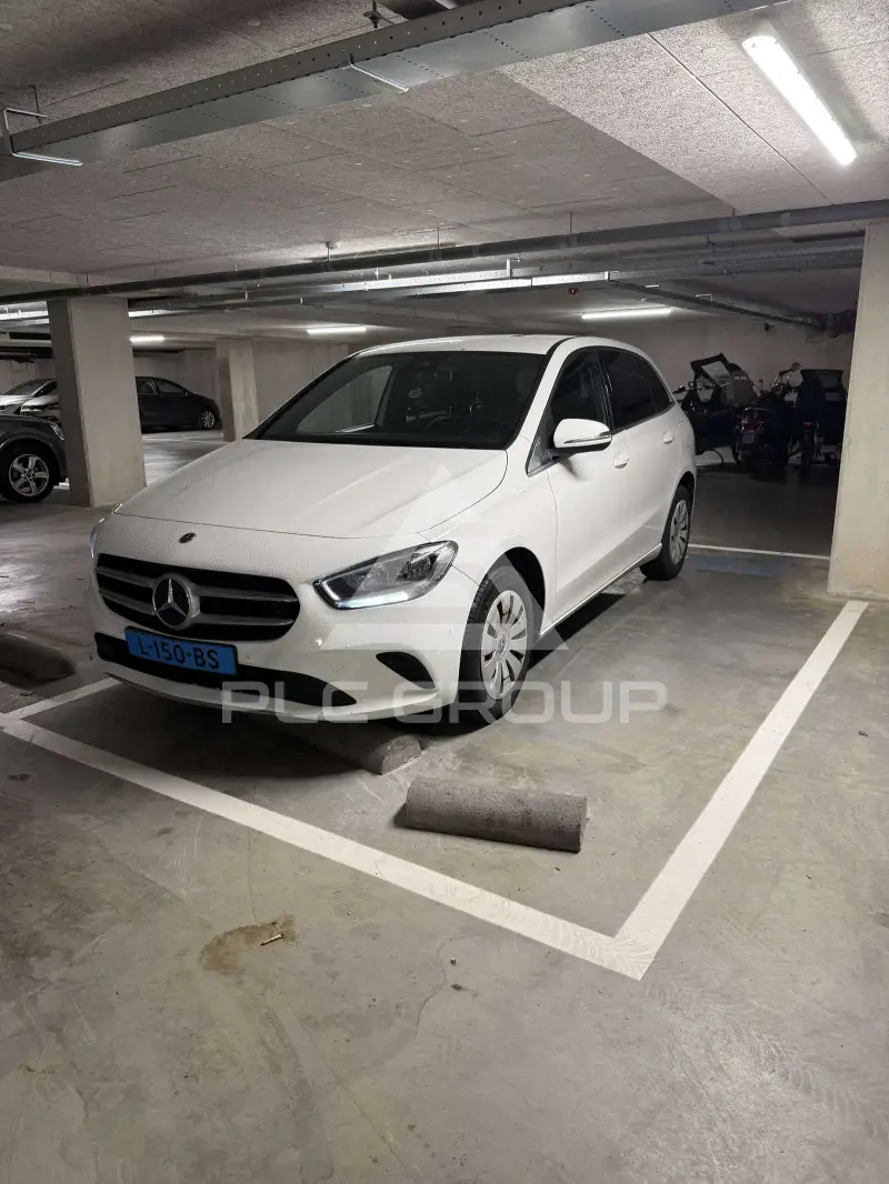 2021 Mercedes Benz B 200