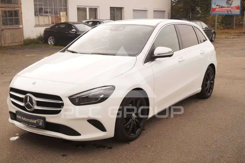 2021 Mercedes Benz B 200