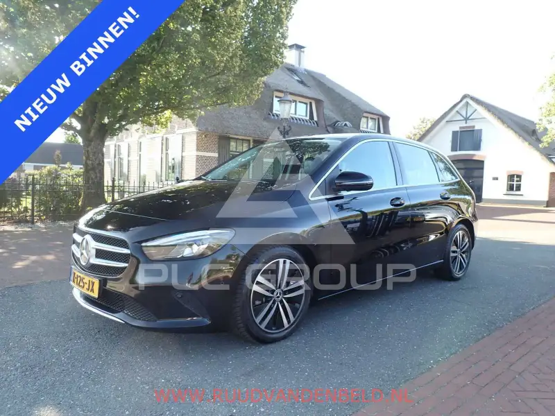 2021 Mercedes Benz B 200