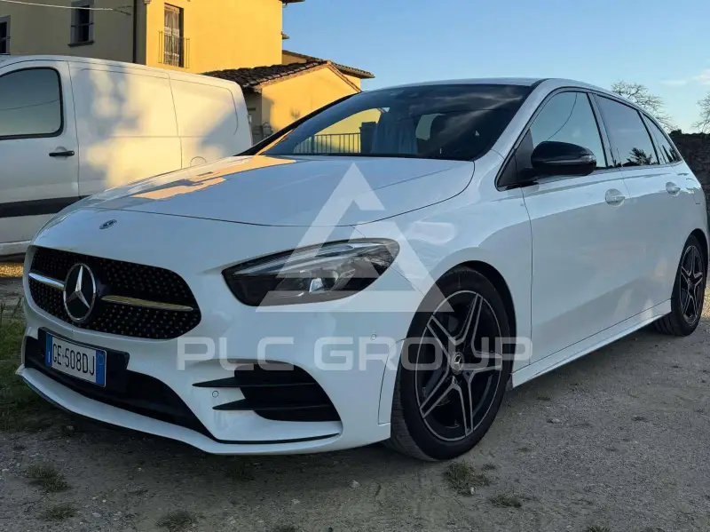 2021 Mercedes Benz B 200