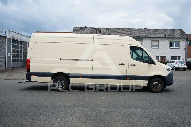 2021 Mercedes Benz Sprinter