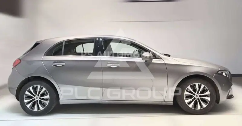 2021 Mercedes Benz A 180