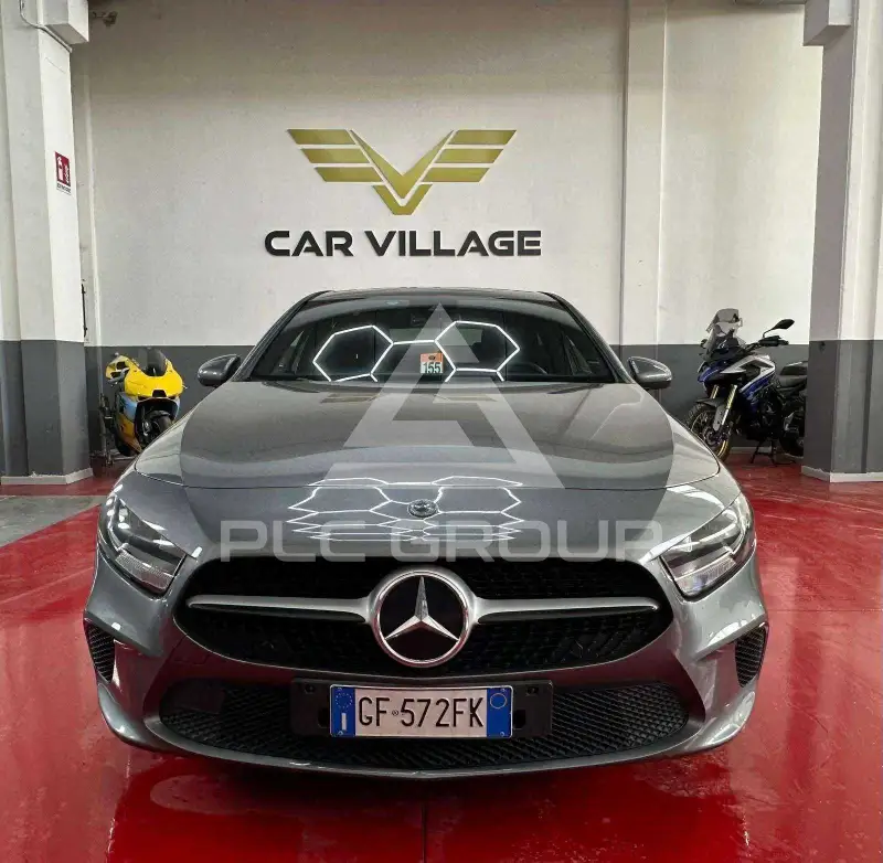 2021 Mercedes Benz A 180