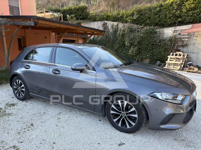 2021 Mercedes Benz A 180