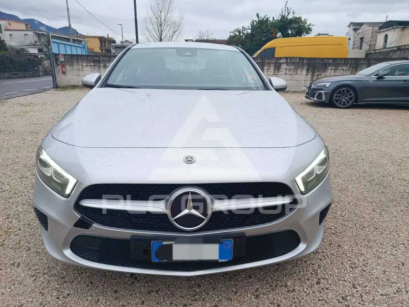 2021 Mercedes Benz A 200
