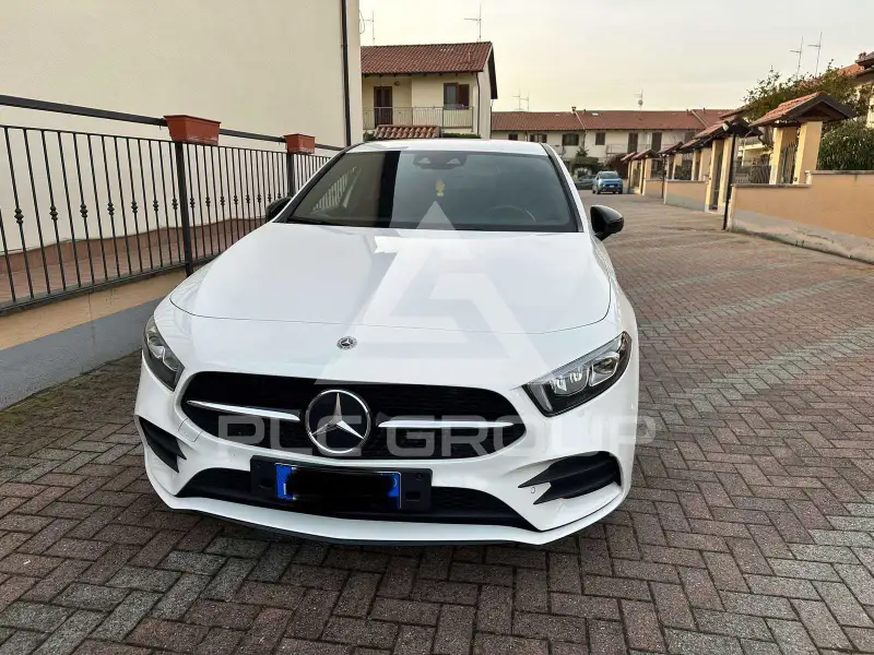 2021 Mercedes Benz A 200