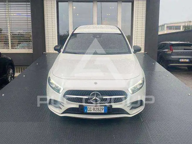 2021 Mercedes Benz A 200