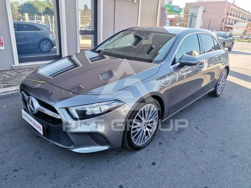2021 Mercedes Benz A 200