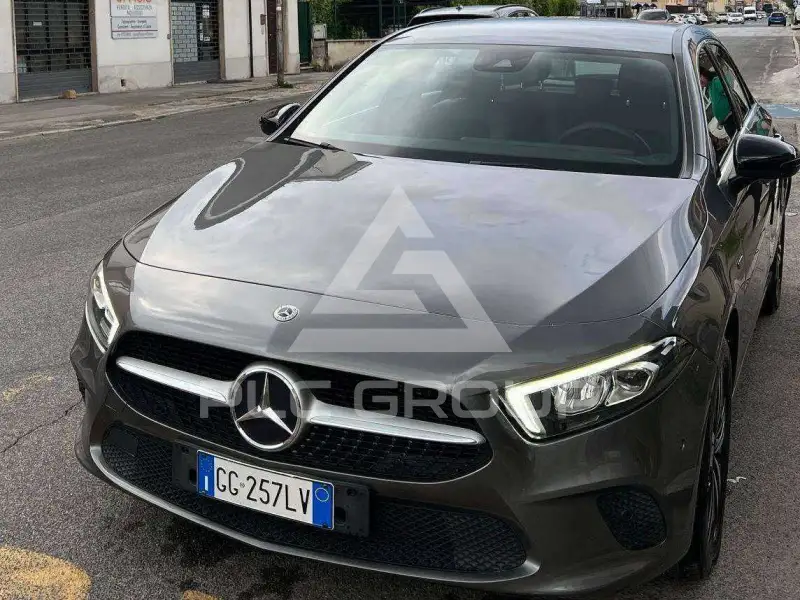 2021 Mercedes Benz A 250