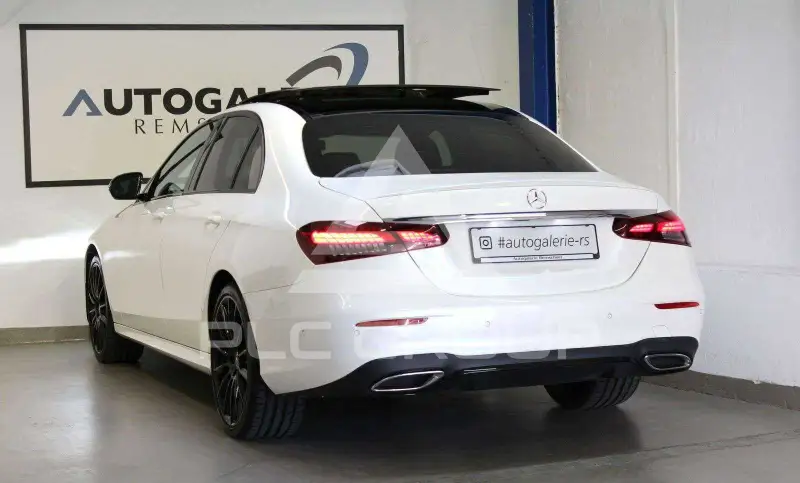 2021 Mercedes Benz E 300