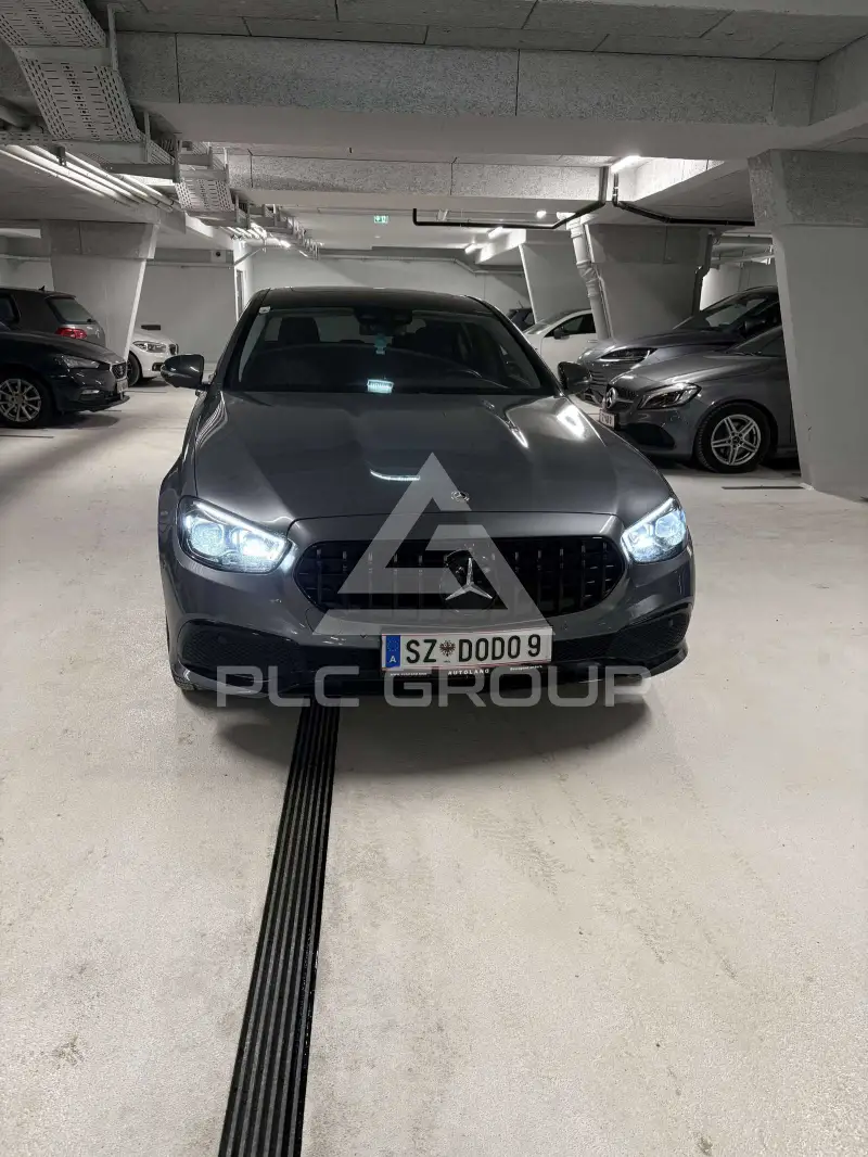2021 Mercedes Benz E 300