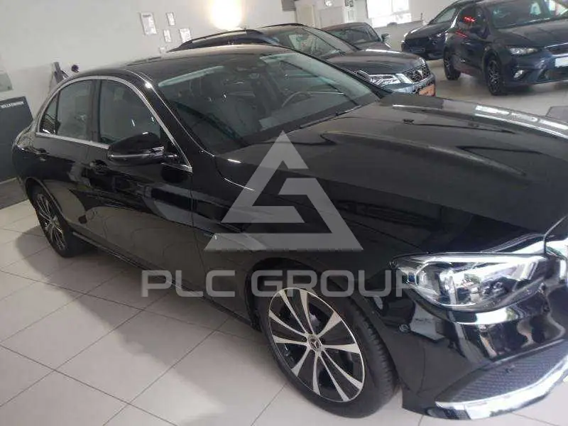 2021 Mercedes Benz E 300