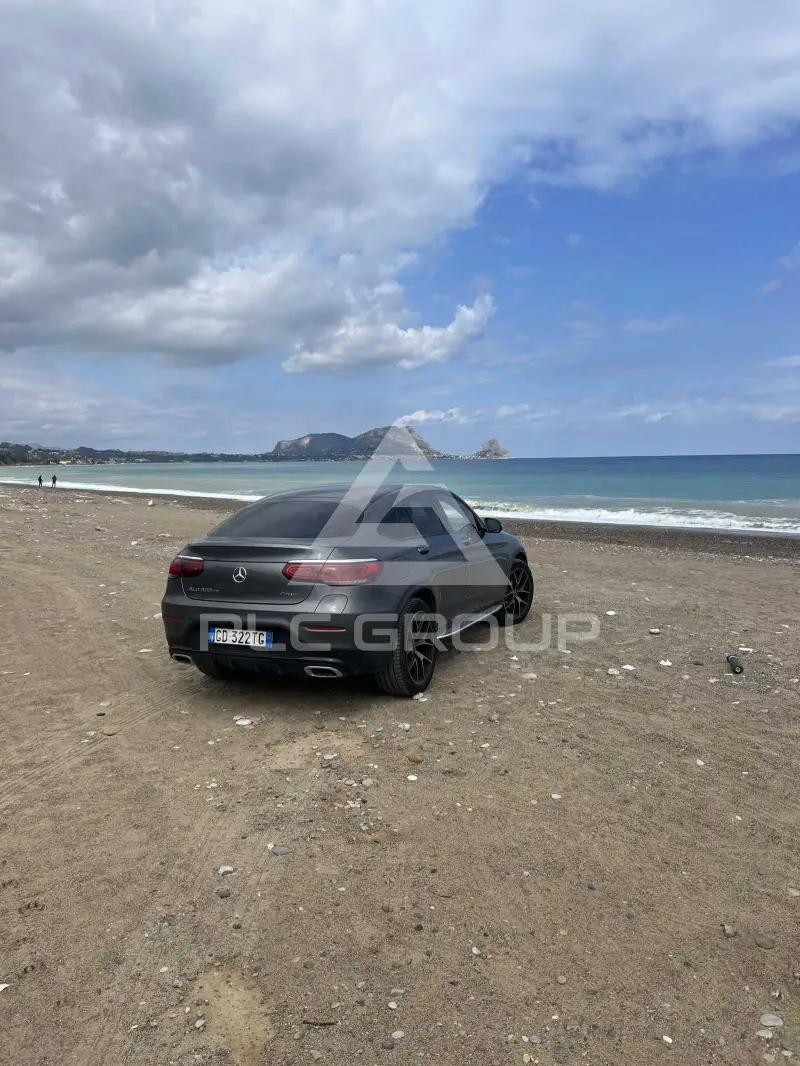 2021 Mercedes Benz GLC 300