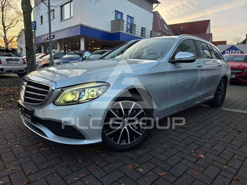 2021 Mercedes Benz C 220