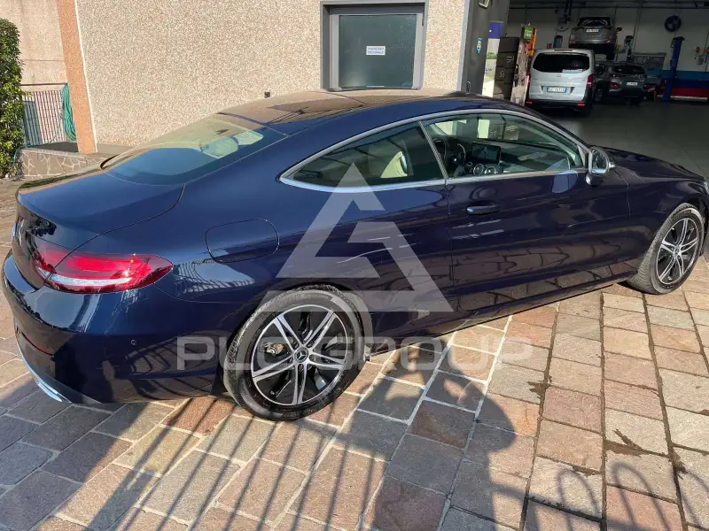 2021 Mercedes Benz C 220