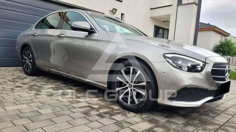 2021 Mercedes Benz E 200
