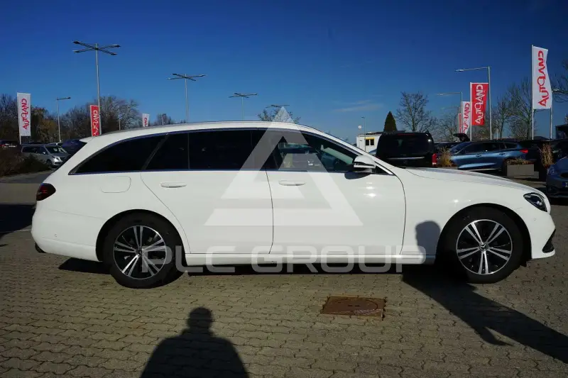 2021 Mercedes Benz E 200
