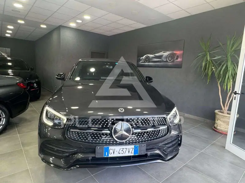 2021 Mercedes Benz GLC 200
