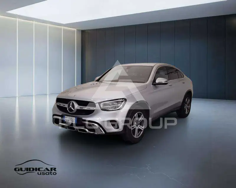 2021 Mercedes Benz GLC 200