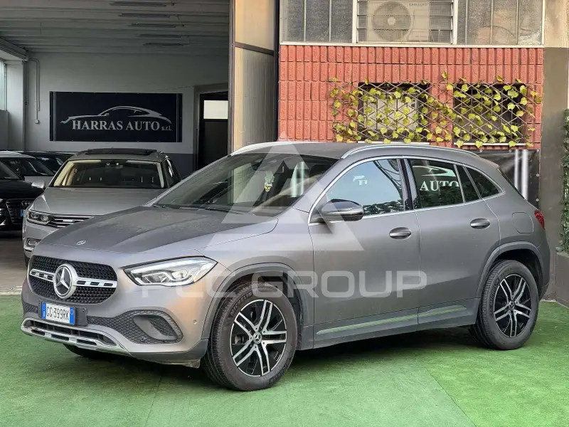 2021 Mercedes Benz GLA 220