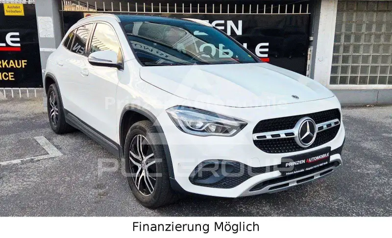 2021 Mercedes Benz GLA 220