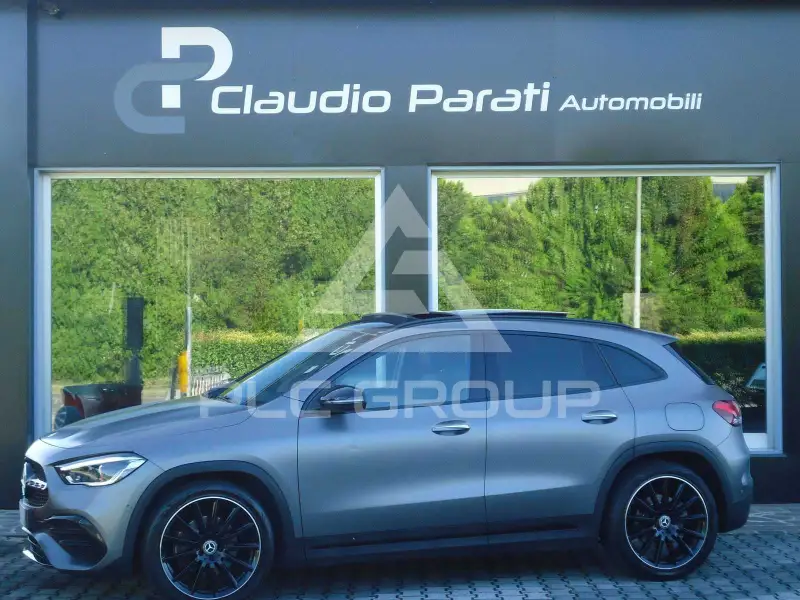 2021 Mercedes Benz GLA 220