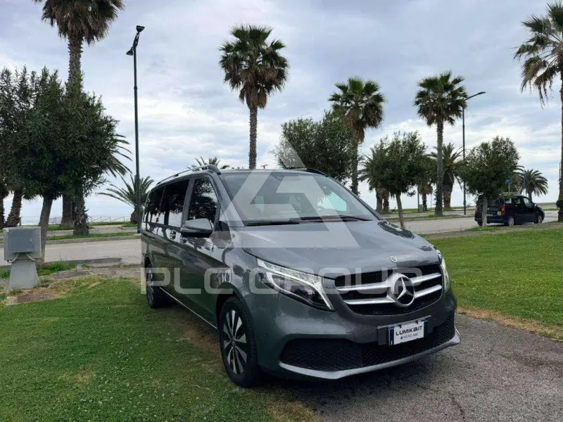 2021 Mercedes Benz V 220