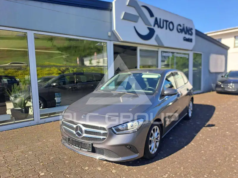 2021 Mercedes Benz B 180