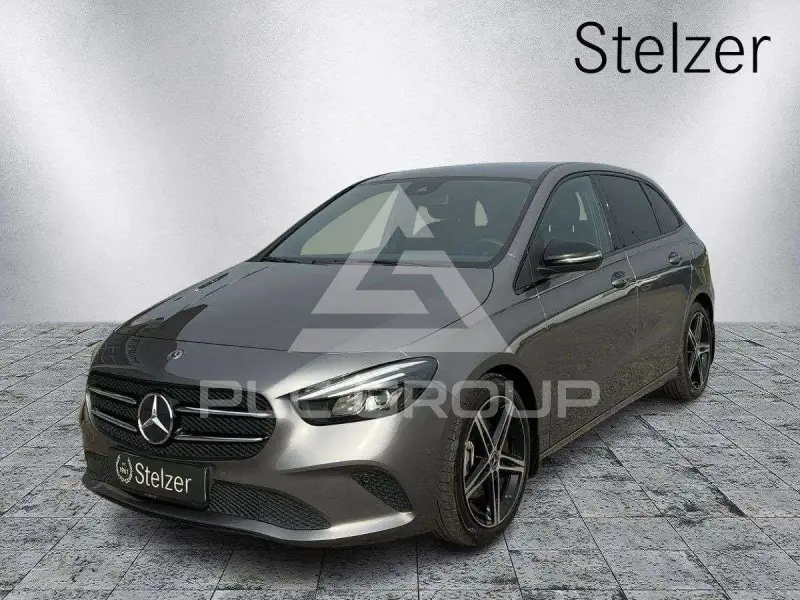 2021 Mercedes Benz B 180