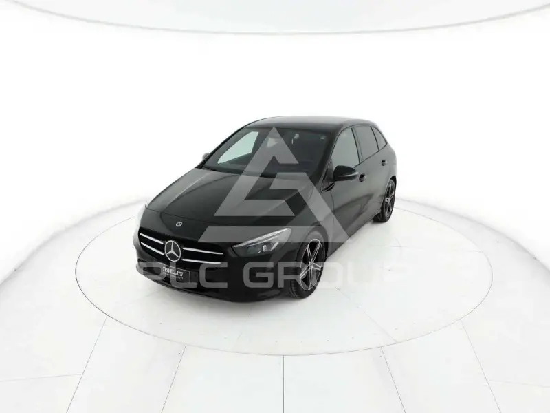 2021 Mercedes Benz B 180