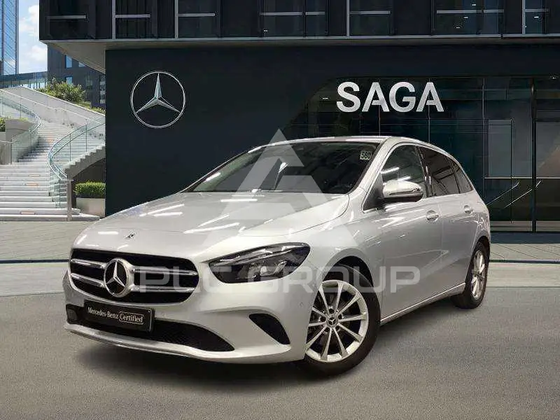 2021 Mercedes Benz B 180