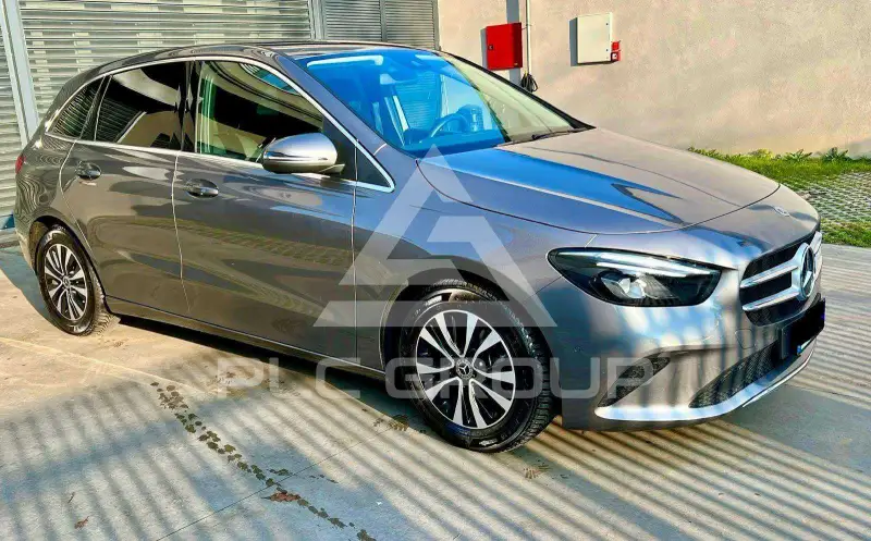 2021 Mercedes Benz B 180