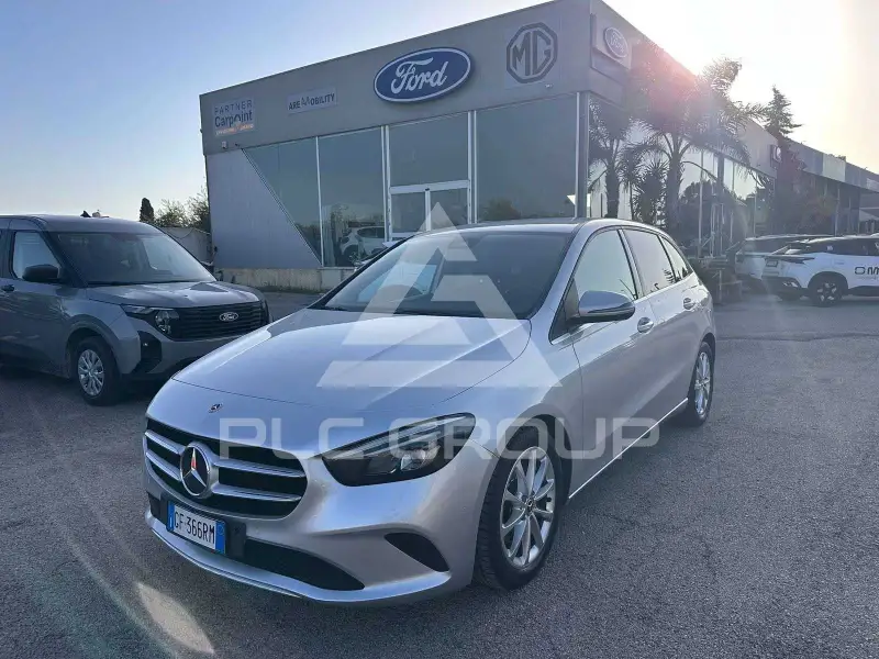 2021 Mercedes Benz B 180