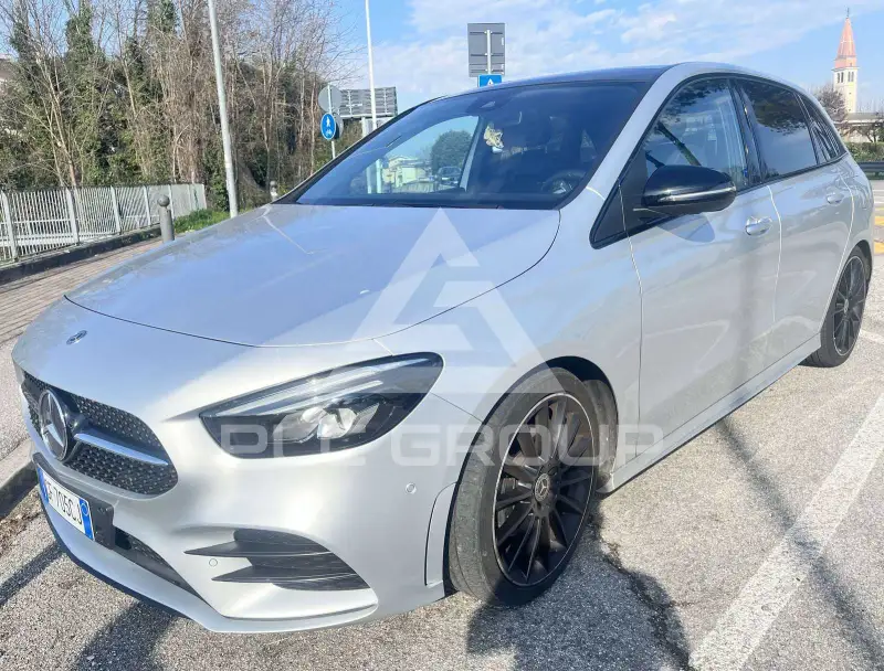2021 Mercedes Benz B 180