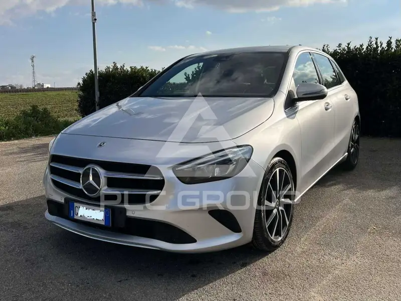 2021 Mercedes Benz B 180